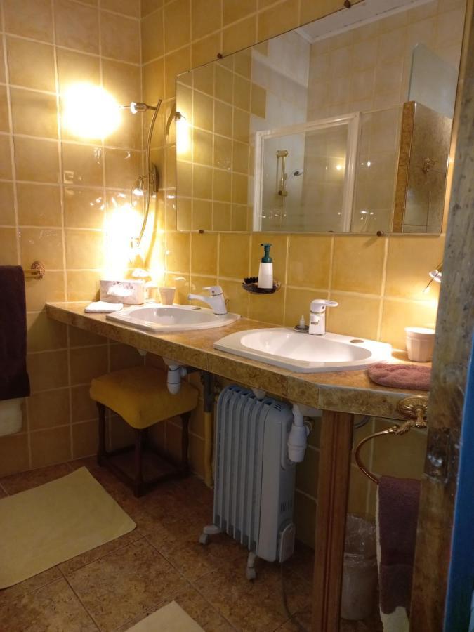 Location Meuble De Tourisme La Rose Des Fables *