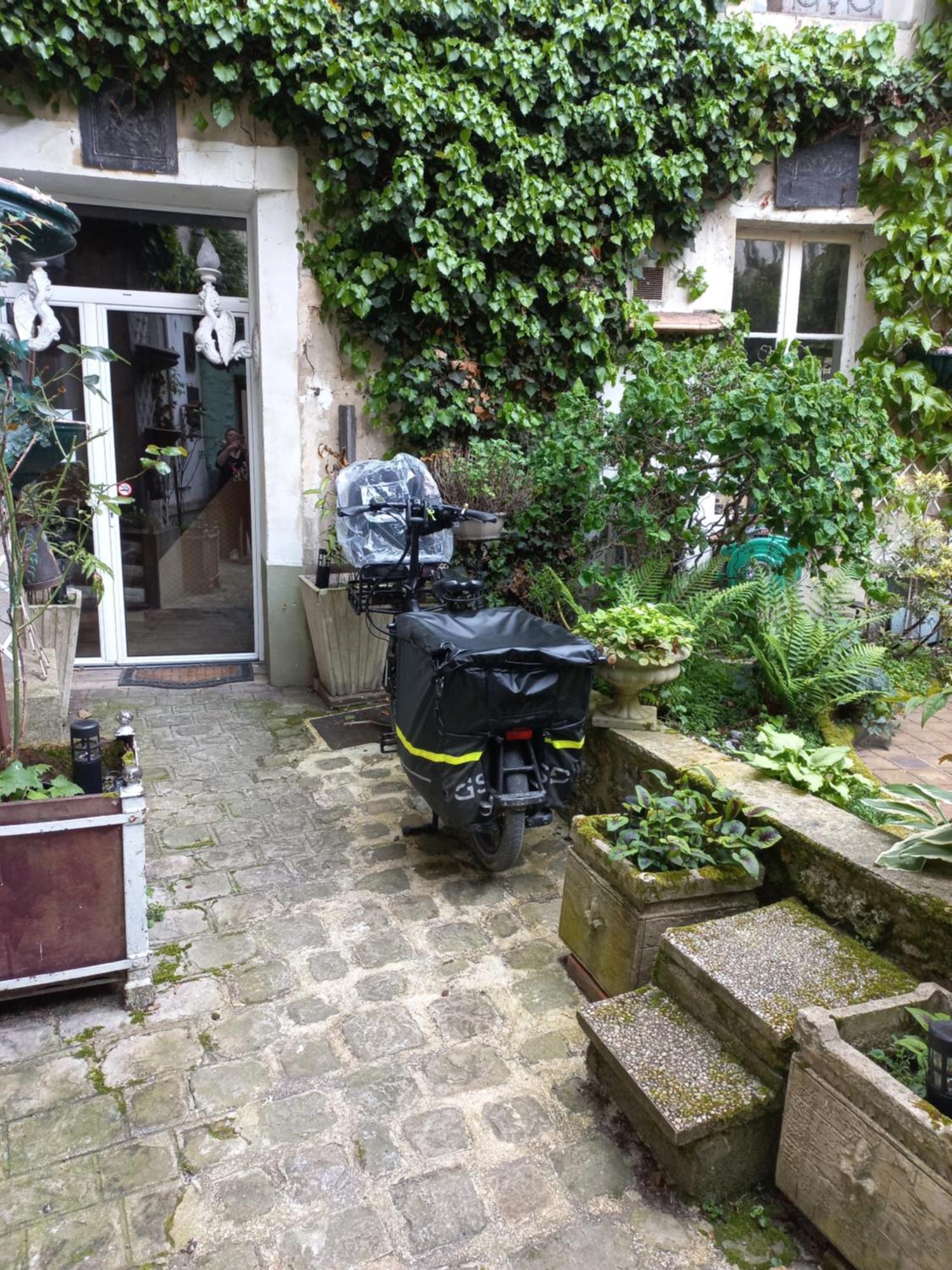 Location Meuble De Tourisme La Rose Des Fables Casa de hóspedes